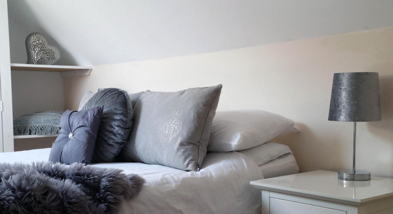 Pen-Y-Worlod Cottages Abergavenny Extérieur photo