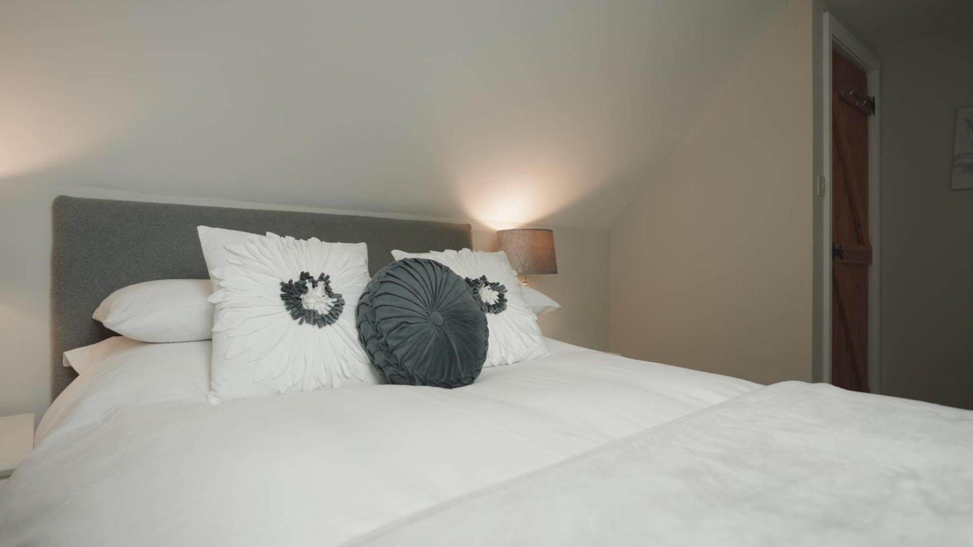 Pen-Y-Worlod Cottages Abergavenny Extérieur photo